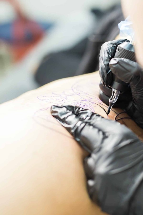 Le tatouage comme art contemporain : Une exploration des œuvres sur peau